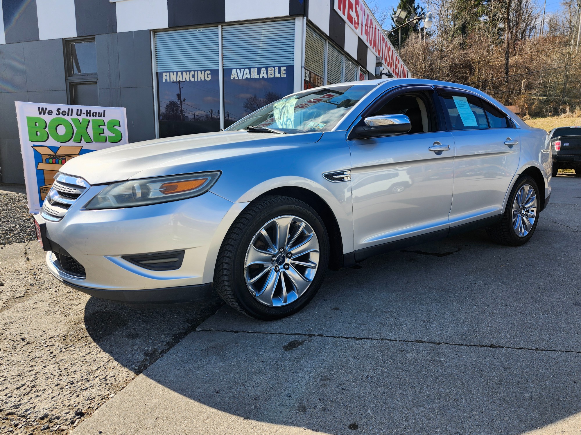 photo of 2010 Ford Taurus Limited FWD